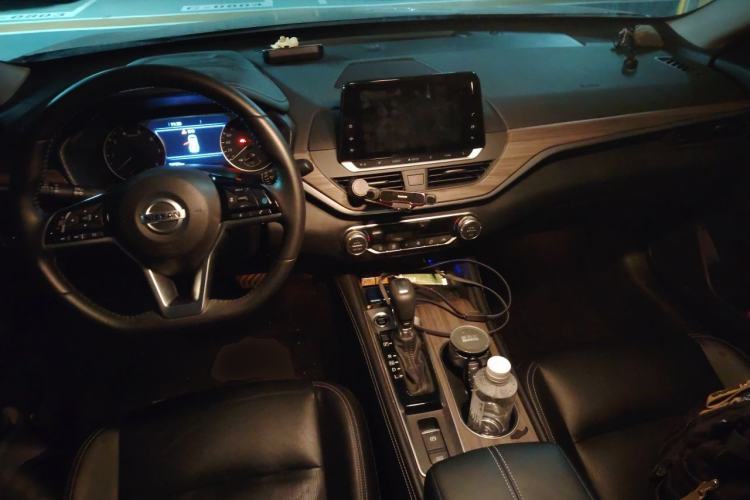 Used Nissan Teana 2021 2.0L XL Upper AD1 Smart Drive & Navigation Edition Center Console