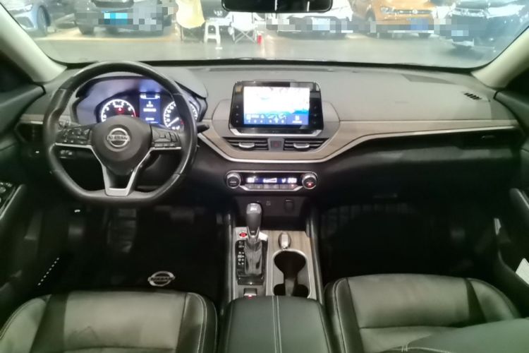 Used Nissan Teana 2021 2.0L XL Comfort Edition Center Console