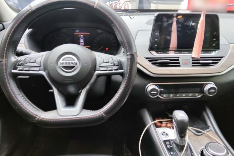Used Nissan Teana 2021 2.0L XL Comfort Edition Center Console