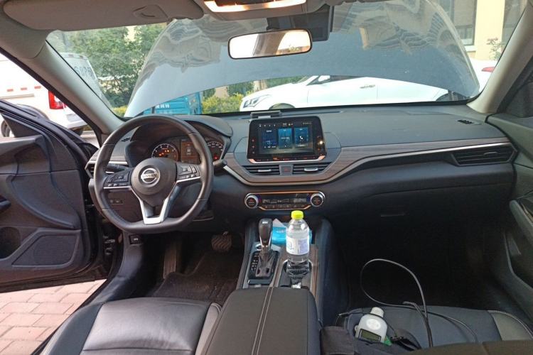 Used Nissan Teana 2021 2.0L XL Comfort Edition Center Console