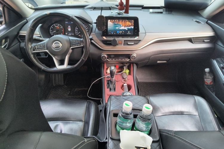 Used Nissan Teana 2021 2.0L XL Comfort Edition Center Console