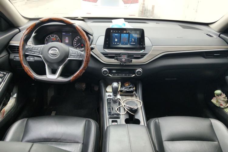 Used Nissan Teana 2021 2.0L XL Comfort Edition Center Console