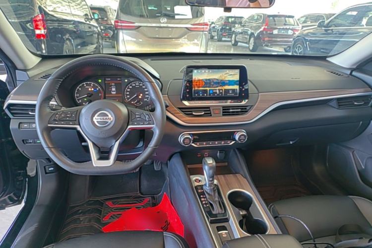 Used Nissan Teana 2021 2.0L XL Comfort Edition Center Console