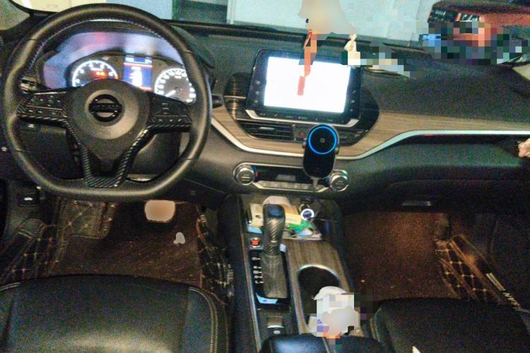 Used Nissan Teana 2021 2.0L XL Comfort Edition Center Console