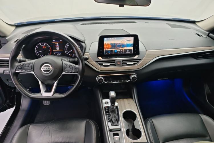 Used Nissan Teana 2021 2.0L XL Comfort Edition Center Console