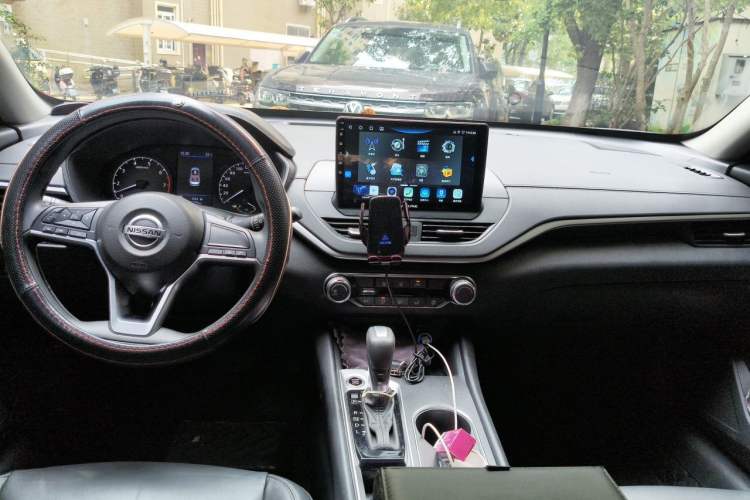 Used Nissan Teana 2021 2.0L XE Fashion Edition Center Console