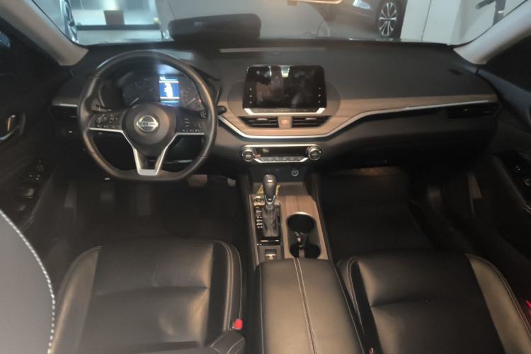 Used Nissan Teana 2021 2.0L XL Comfort Edition Center Console