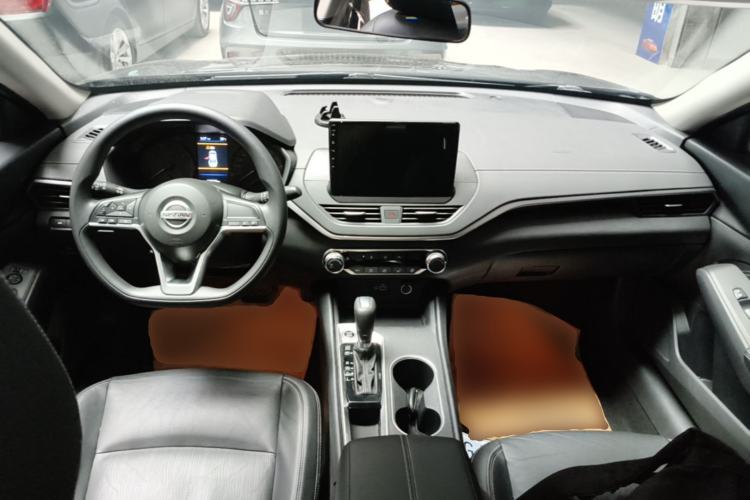 Used Nissan Teana 2021 2.0L XE Fashion Edition Center Console