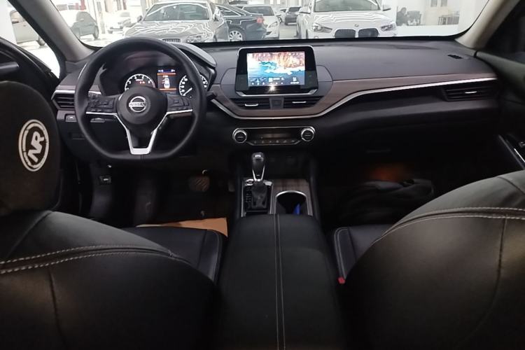 Used Nissan Teana 2021 2.0L XL Comfort Edition Center Console