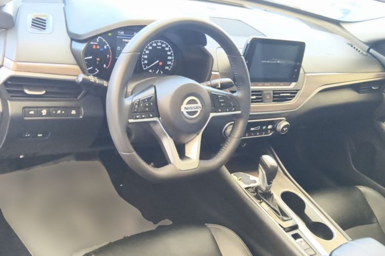 Used Nissan Teana 2021 2.0L XL Comfort Edition Center Console