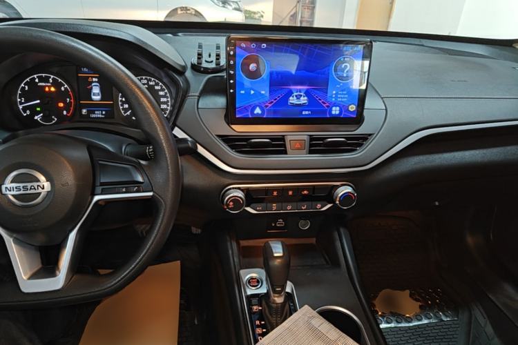 Used Nissan Teana 2021 2.0L XE Exclusive Edition Center Console