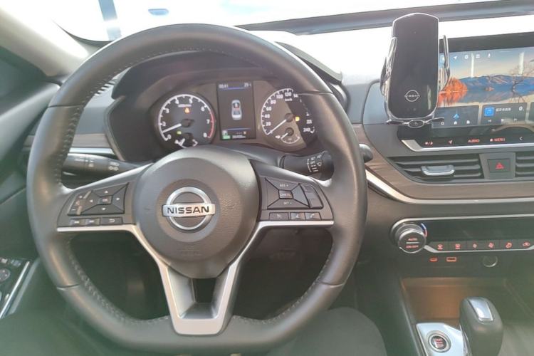 Used Nissan Teana 2021 2.0L XL Comfort Edition Center Console