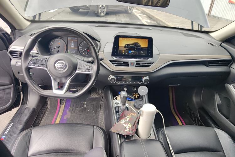 Used Nissan Teana 2021 2.0L XL Comfort Edition Center Console