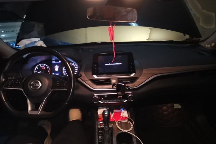 Used Nissan Teana 2021 2.0L XL Comfort Edition Center Console