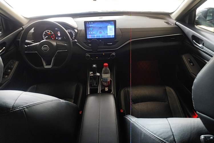 Used Nissan Teana 2021 2.0L XE Exclusive Edition Center Console