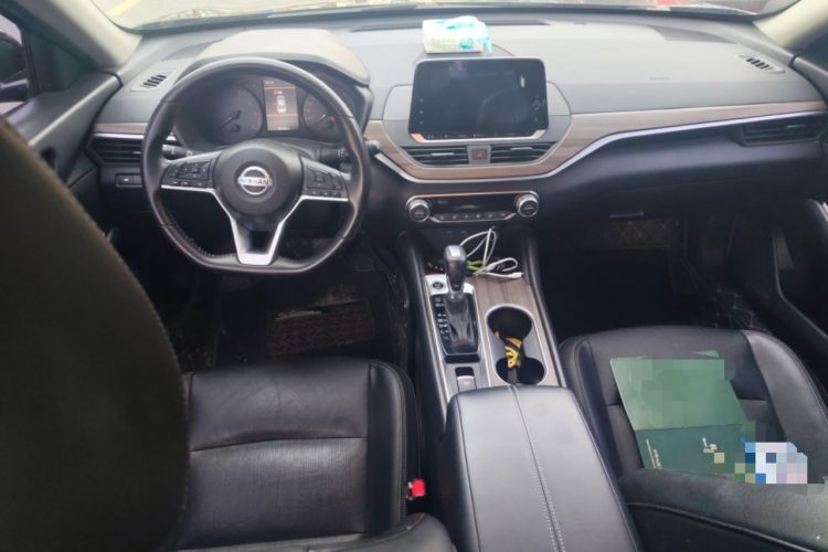 Used Nissan Teana 2021 2.0L XL Comfort Edition Center Console