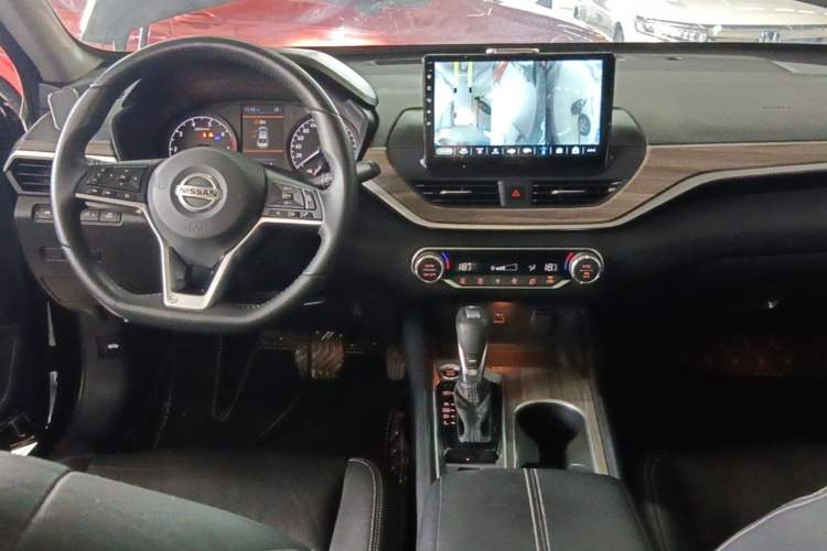 Used Nissan Teana 2021 2.0L XL Comfort Edition Center Console