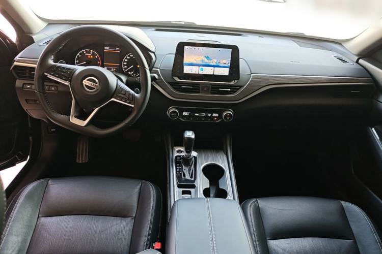 Used Nissan Teana 2021 2.0T XL Smart Upgrade Edition Center Console