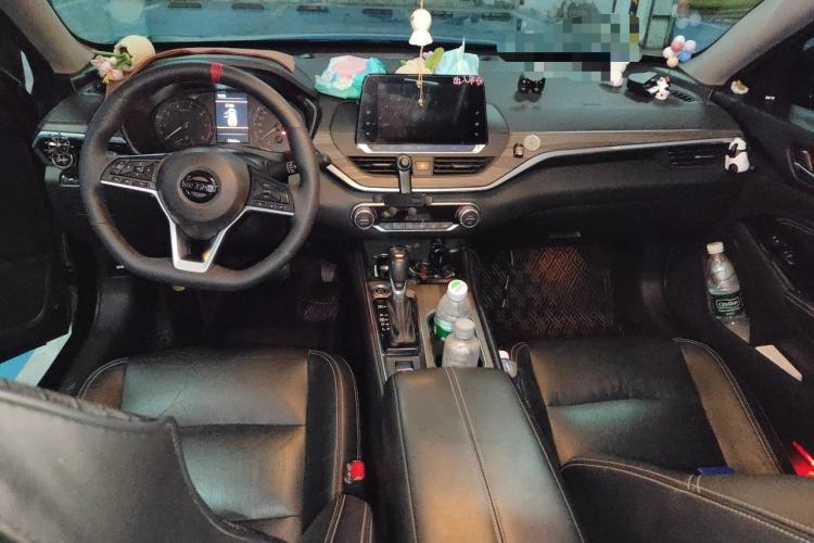 Used Nissan Teana 2021 2.0L XL Comfort Edition Center Console