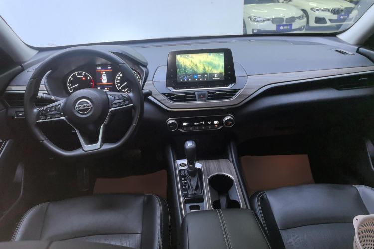 Used Nissan Teana 2021 2.0L XL Comfort Edition Center Console