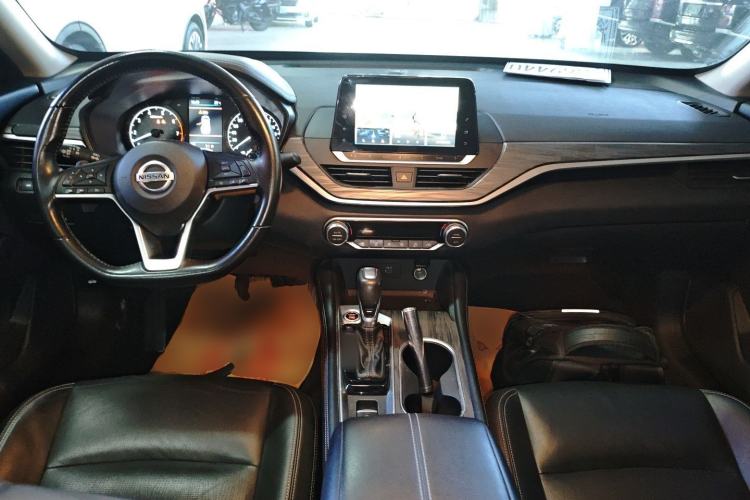Used Nissan Teana 2021 2.0T XL Smart Upgrade Edition Center Console