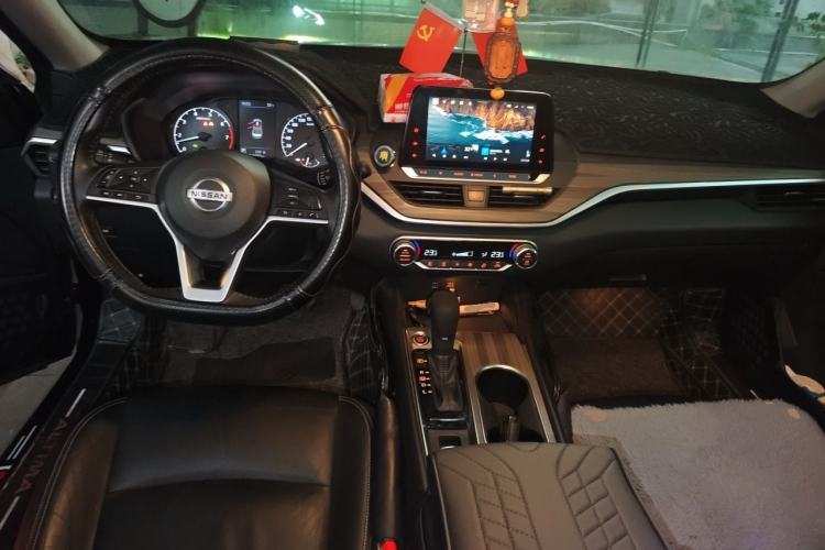 Used Nissan Teana 2021 2.0L XL Comfort Edition Center Console