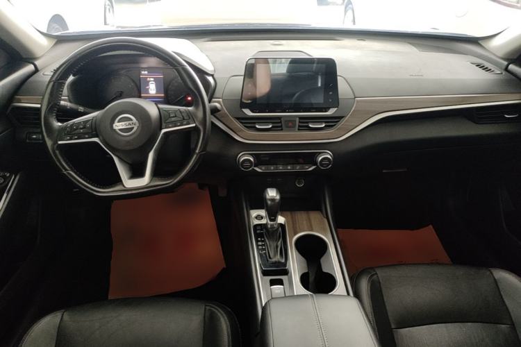 Used Nissan Teana 2021 2.0L XL Comfort Edition Center Console