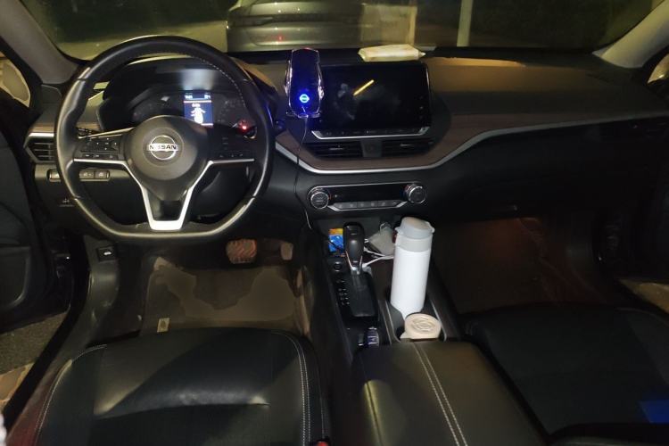 Used Nissan Teana 2021 2.0L XL Comfort Edition Center Console