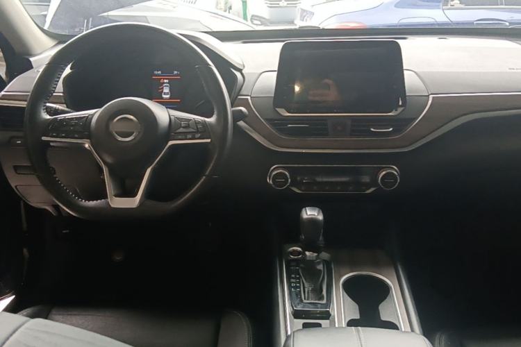 Used Nissan Teana 2021 2.0L XL Comfort Edition Center Console