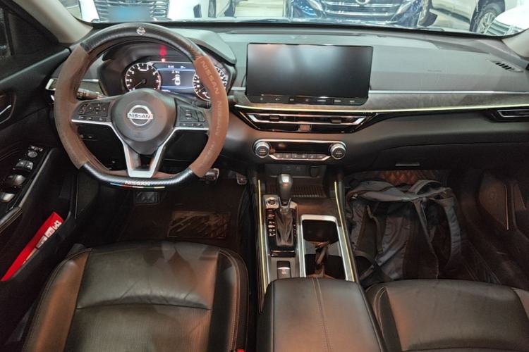 Used Nissan Teana 2021 2.0L XL Comfort Edition Center Console
