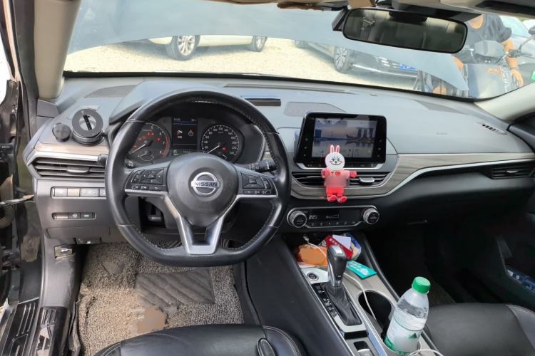 Used Nissan Teana 2021 2.0L XL Comfort Edition Center Console
