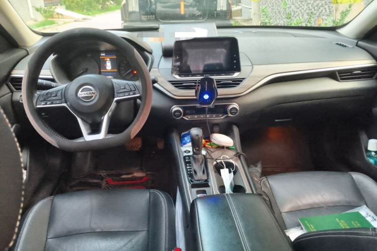 Used Nissan Teana 2021 2.0L XL Comfort Edition Center Console