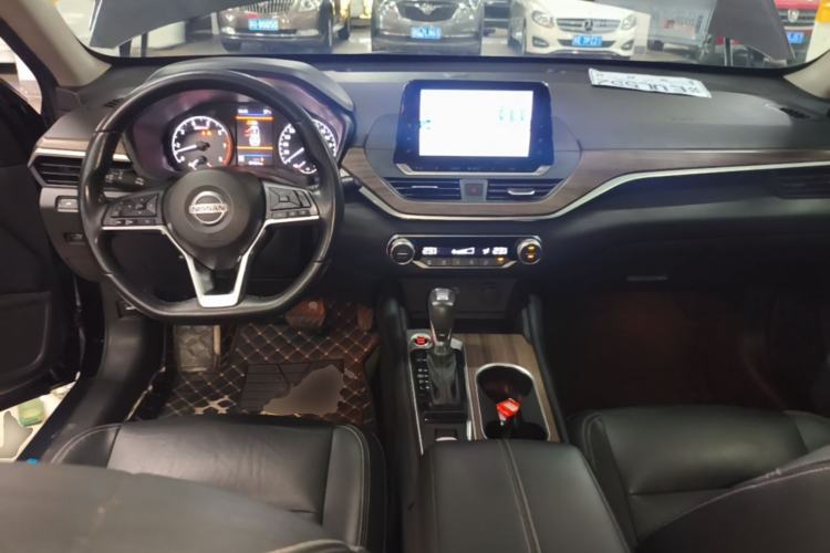 Used Nissan Teana 2021 2.0L XL Comfort Edition Center Console