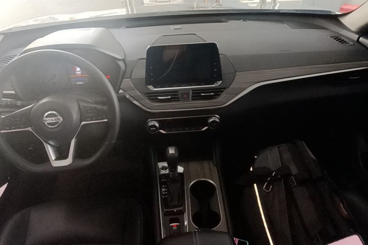 Used Nissan Teana 2021 2.0L XL Comfort Edition Center Console