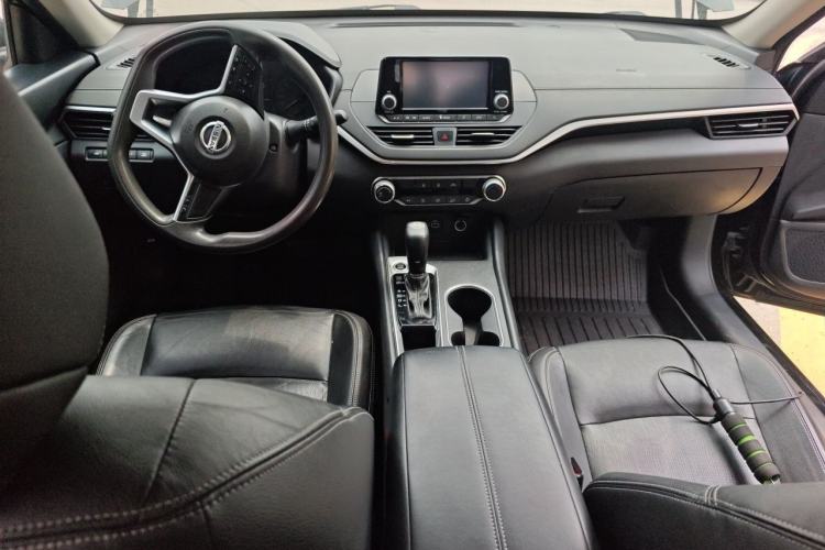 Used Nissan Teana 2021 2.0L XE Fashion Edition Center Console