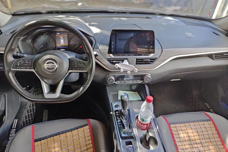 Used Nissan Teana 2021 2.0L XL Comfort Edition Center Console