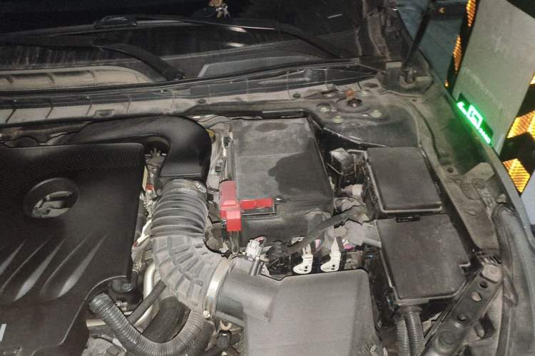 Used Nissan Teana 2021 2.0T XL Smart Upgrade Edition Engine Bay Left
