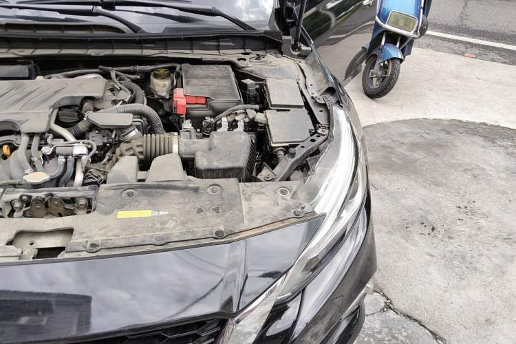 Used Nissan Teana 2021 2.0L XL Comfort Edition Engine Bay Left