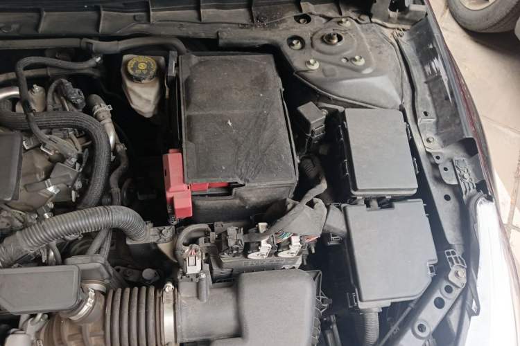 Used Nissan Teana 2021 2.0L XL Upper AD1 Smart Drive & Navigation Edition Engine Bay Left