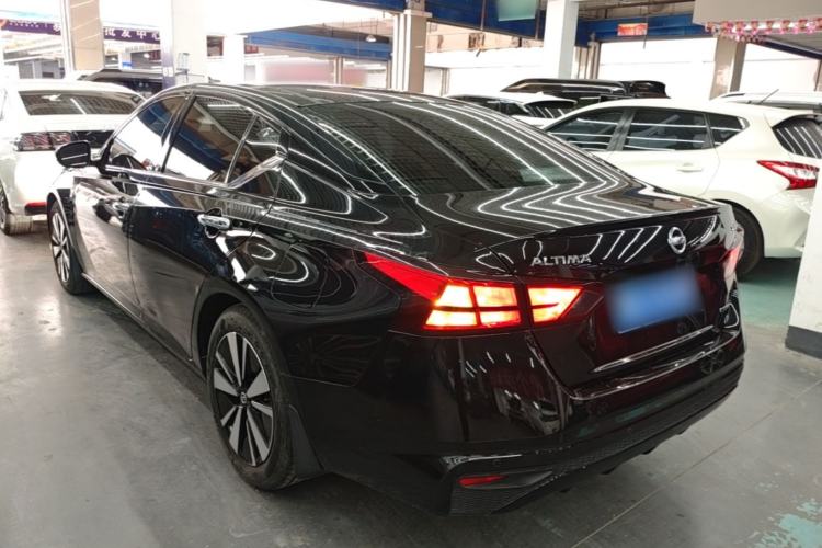Used Nissan Teana 2021 2.0L XL Upper AD1 Smart Drive & Navigation Edition Exterior 2