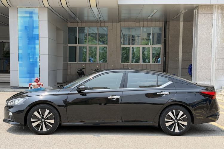 Used Nissan Teana 2021 2.0L XL Upper AD1 Smart Drive & Navigation Edition Exterior 4