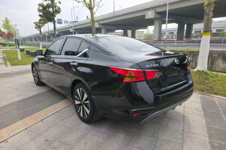 Used Nissan Teana 2021 2.0T XL Upper AD1 Smart Navigation Edition Exterior 5