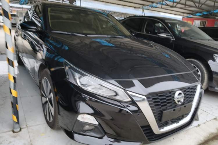 Used Nissan Teana 2021 2.0L XL Comfort Edition Front Right 45 Deg