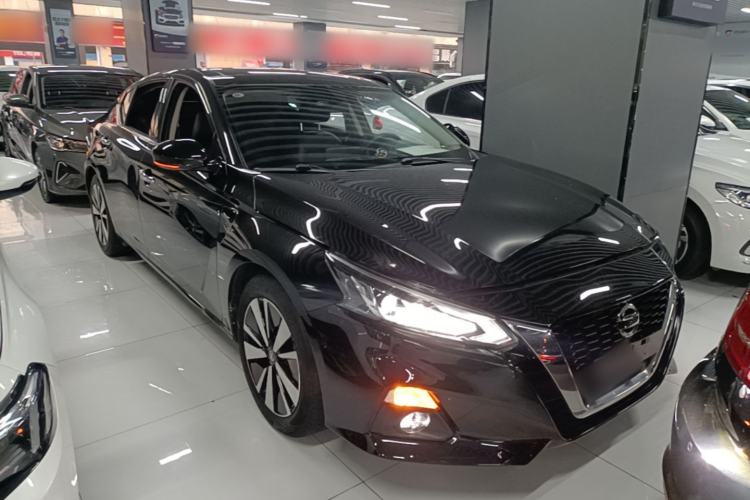 Used Nissan Teana 2021 2.0L XL Comfort Edition Front Right 45 Deg