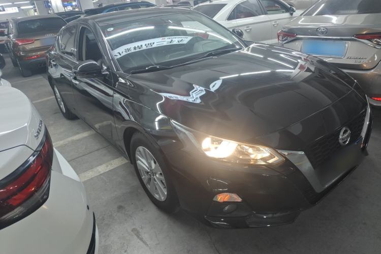 Used Nissan Teana 2021 2.0L XE Fashion Edition Front Right 45 Deg