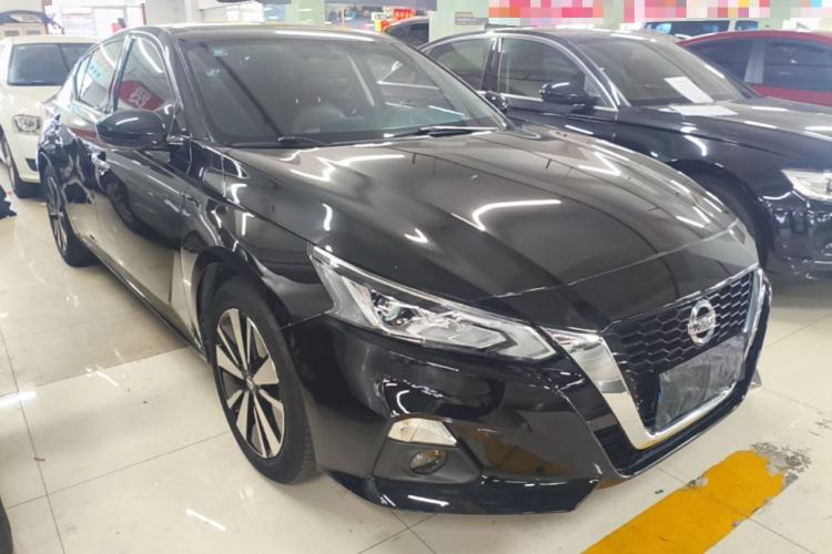 Used Nissan Teana 2021 2.0L XL Comfort Edition Front Right 45 Deg