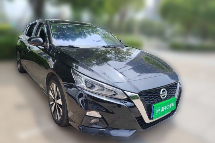 Used Nissan Teana 2021 2.0T XL Smart Upgrade Edition Front Right 45 Deg