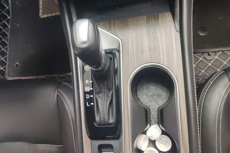 Used Nissan Teana 2021 2.0L XL Upper AD1 Smart Drive & Navigation Edition Gear Lever