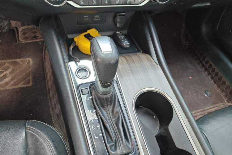 Used Nissan Teana 2021 2.0L XL Comfort Edition Gear Lever