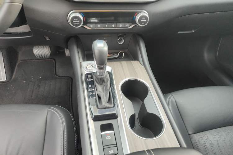 Used Nissan Teana 2021 2.0L XL Comfort Edition Gear Lever
